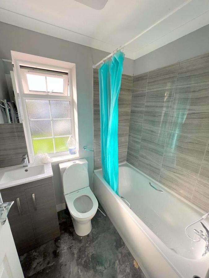 Lilleshall Rooms Mitcham Esterno foto